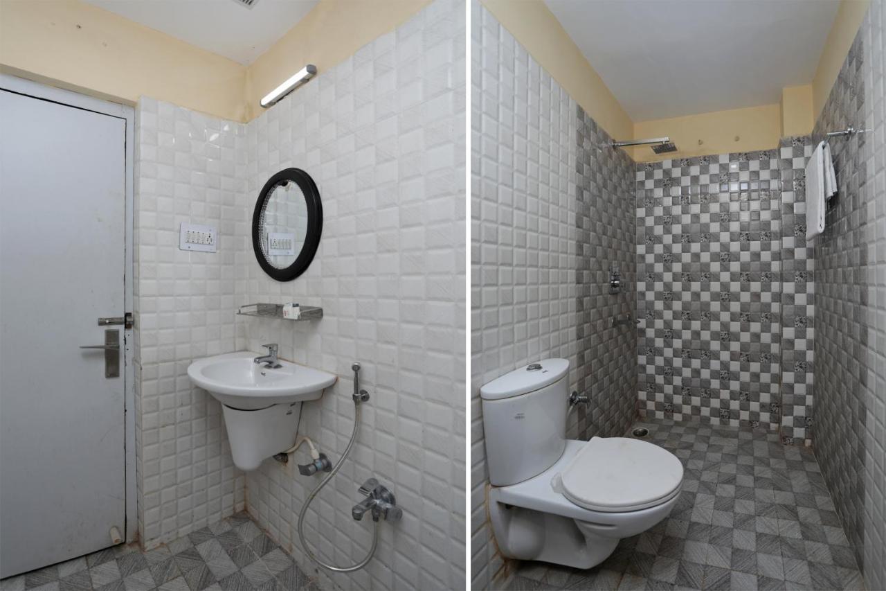 Oyo 4065 Hotel Richi บูบันเนสชวาร์ ภายนอก รูปภาพ